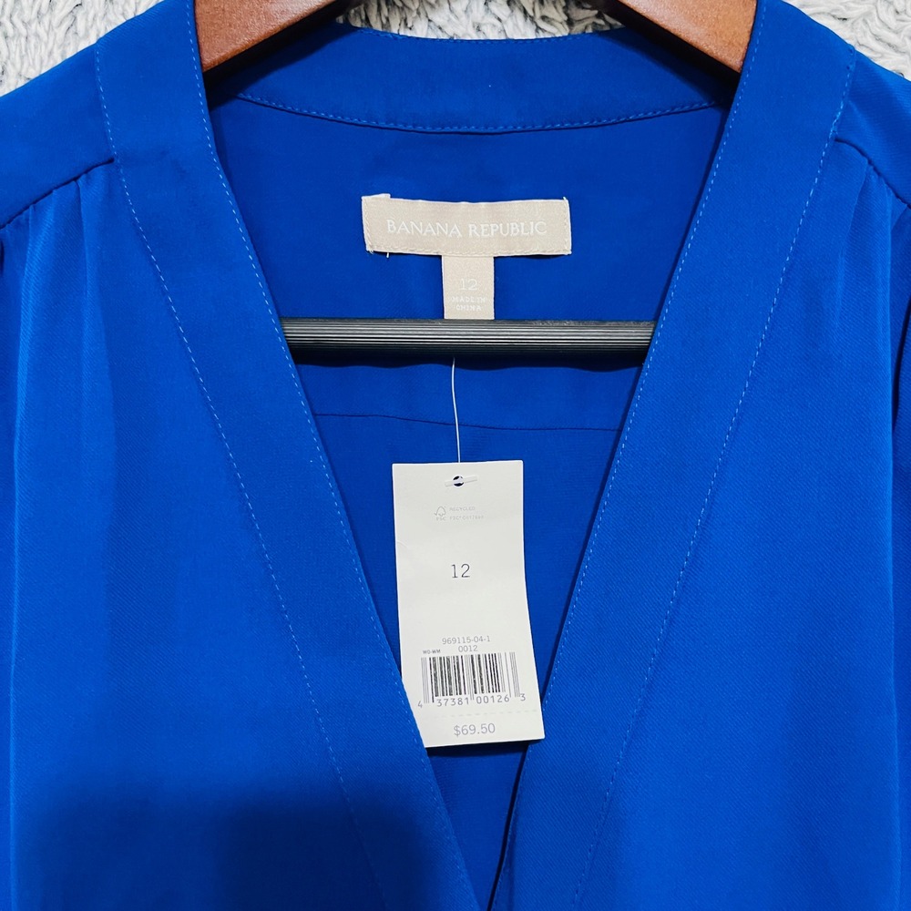 Banana Republic Blue Glory Sleeveless Button Front Blouse Top 12 NWT 560566-02 - Picture 2 of 4